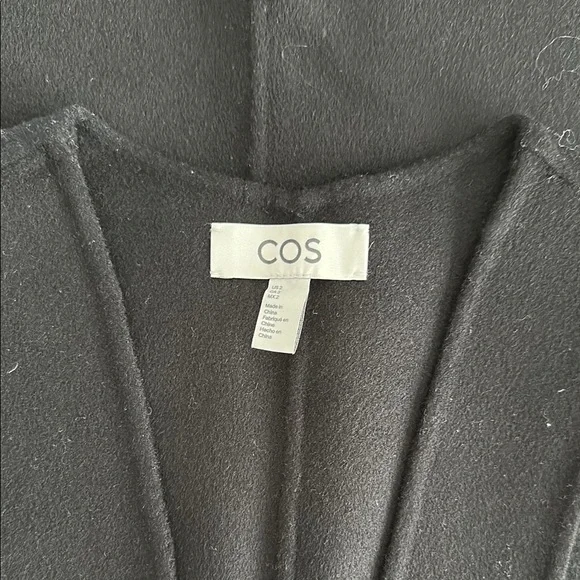 COS V-neck wool dress in blackBlack - Picture 10 of 13